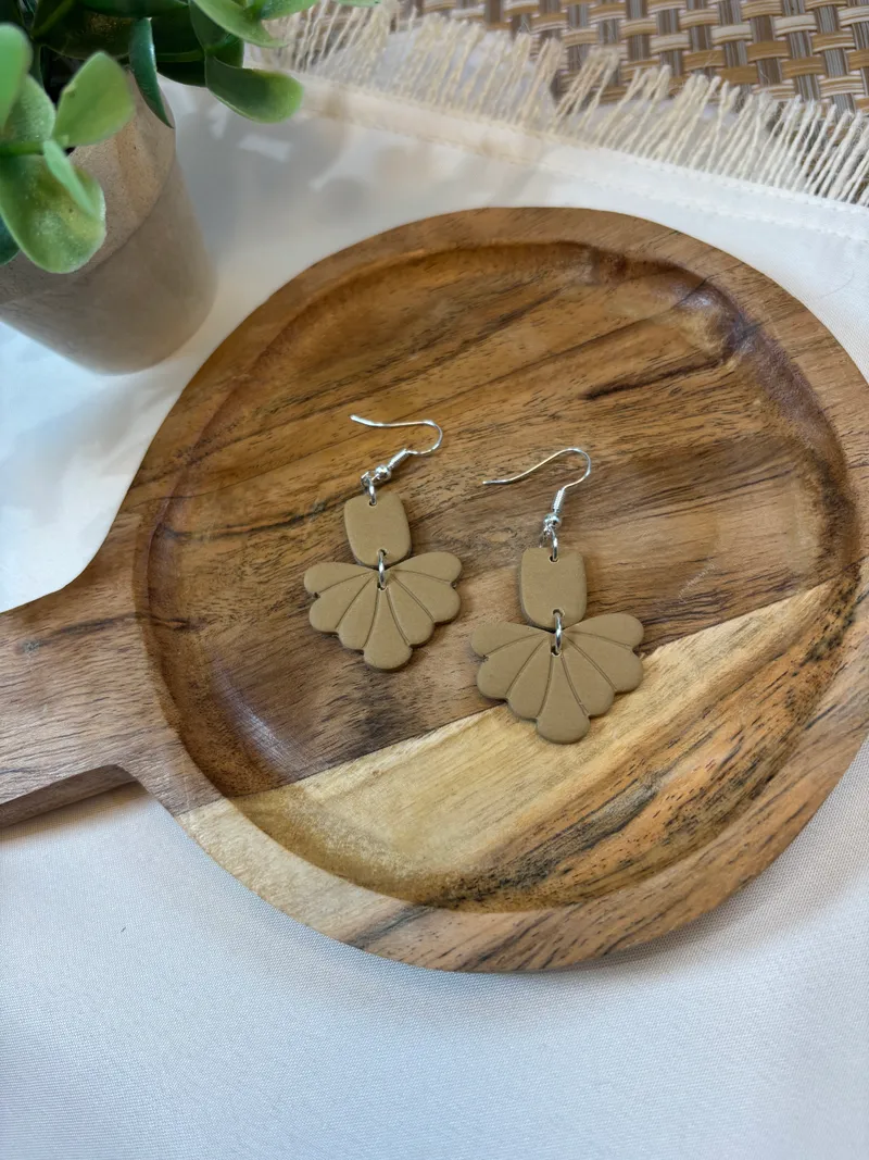 Tan Fan Dangle